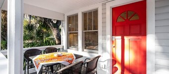 Melwood · Charming 2/1 Cottage near River · 9 min to Beach