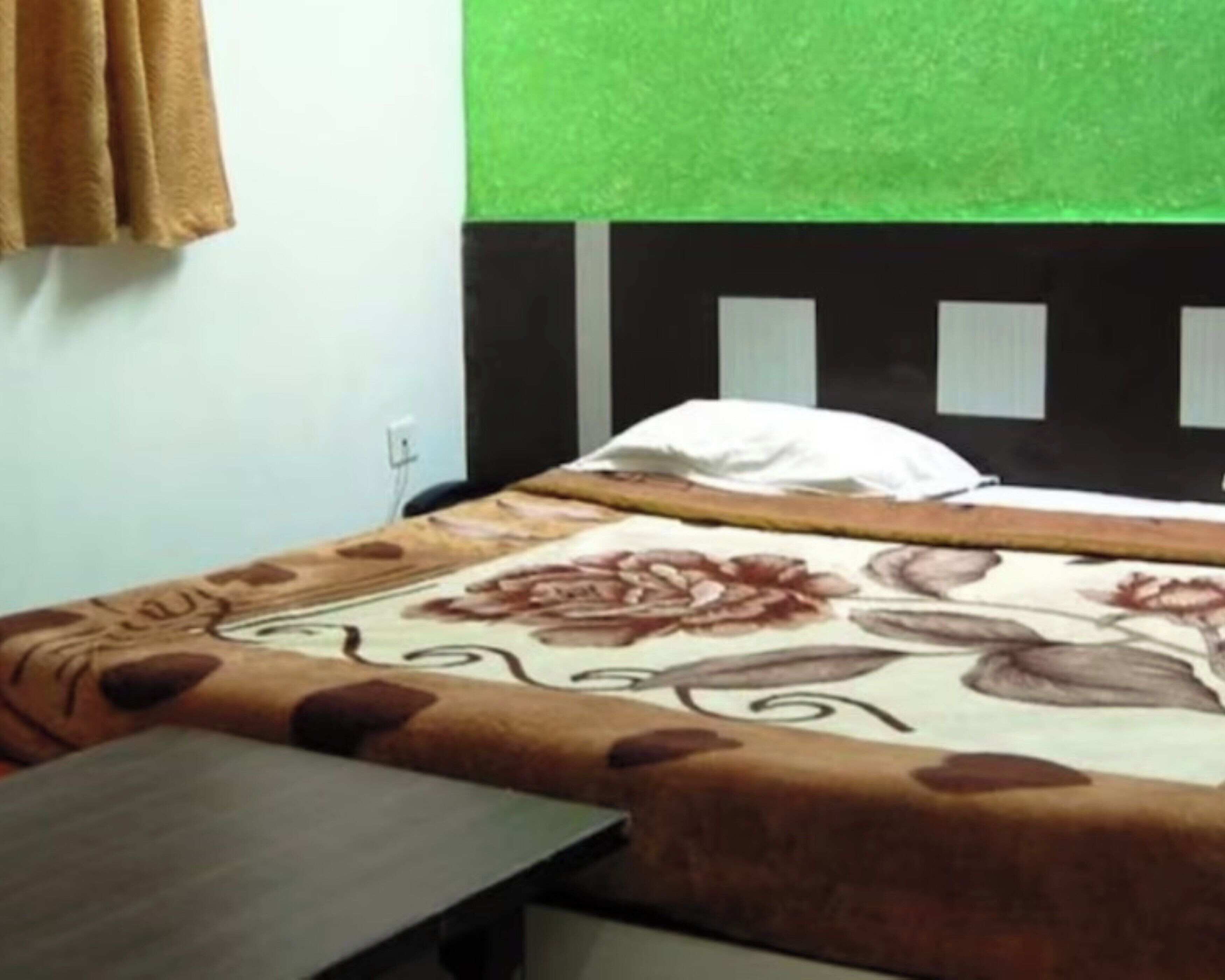 Foto - Goroomgo Viren Holiday Home Agra