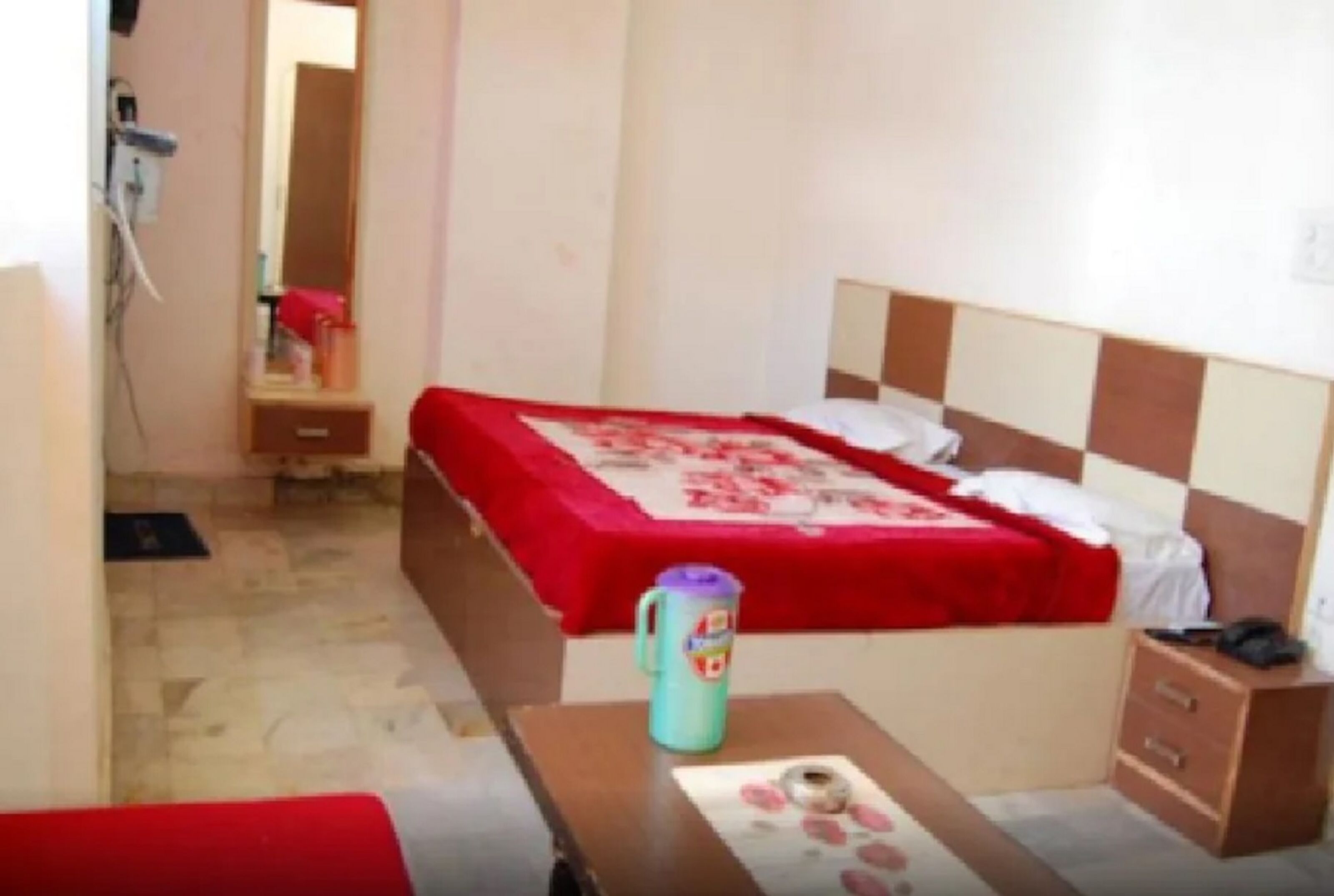 Goroomgo  Viren Holiday Home Agra