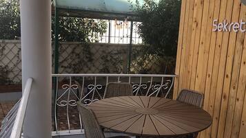 Basic Room | Balcony
