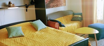 ❤️Joli studio with balcony 400m from the spa and close to shops.