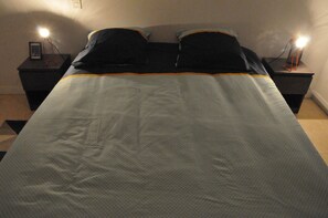 1 quarto, ferros/tábuas de passar roupa, Wi-Fi, roupa de cama