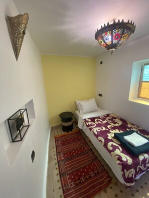 4 bedrooms, free WiFi - Stay as a local and enjoy your holiday (Fès)