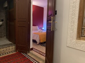 4 bedrooms, free WiFi - Stay as a local and enjoy your holiday (Fès)