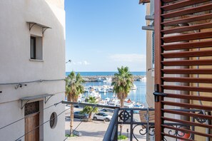 Departamento básico (Angelica) | Vista del balcón