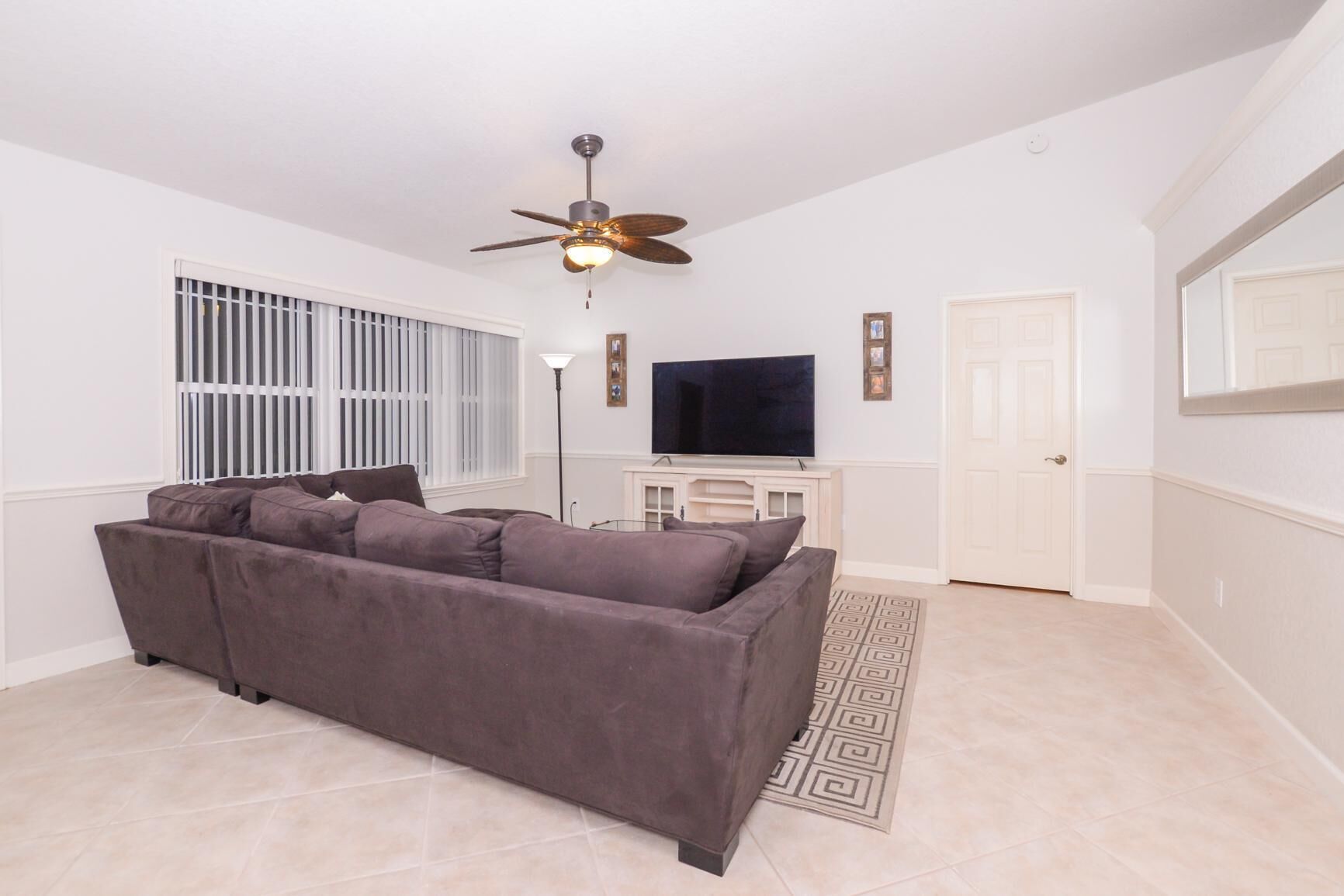 Harmony Oaks Retreat with Screen Private Pool overlooking Oak Hammocks