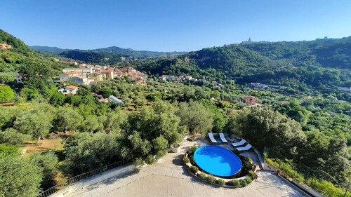 Family-friendly apartment in villa with outdoor pool perfect to explore Campania