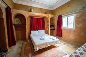 8 bedrooms, WiFi - Maison chez ahmed à Ait Ben Haddou vous accueille (Bouvet Island)