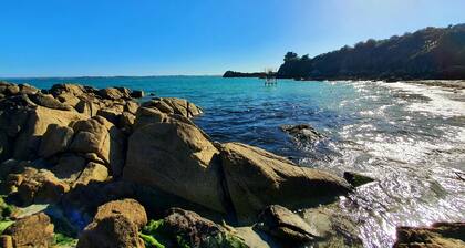 Villa Kergaro, 10 Schlafplätze, beheizter Pool, Meerblick