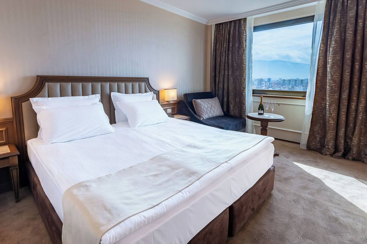 In-room safe, desk, laptop workspace, blackout drapes