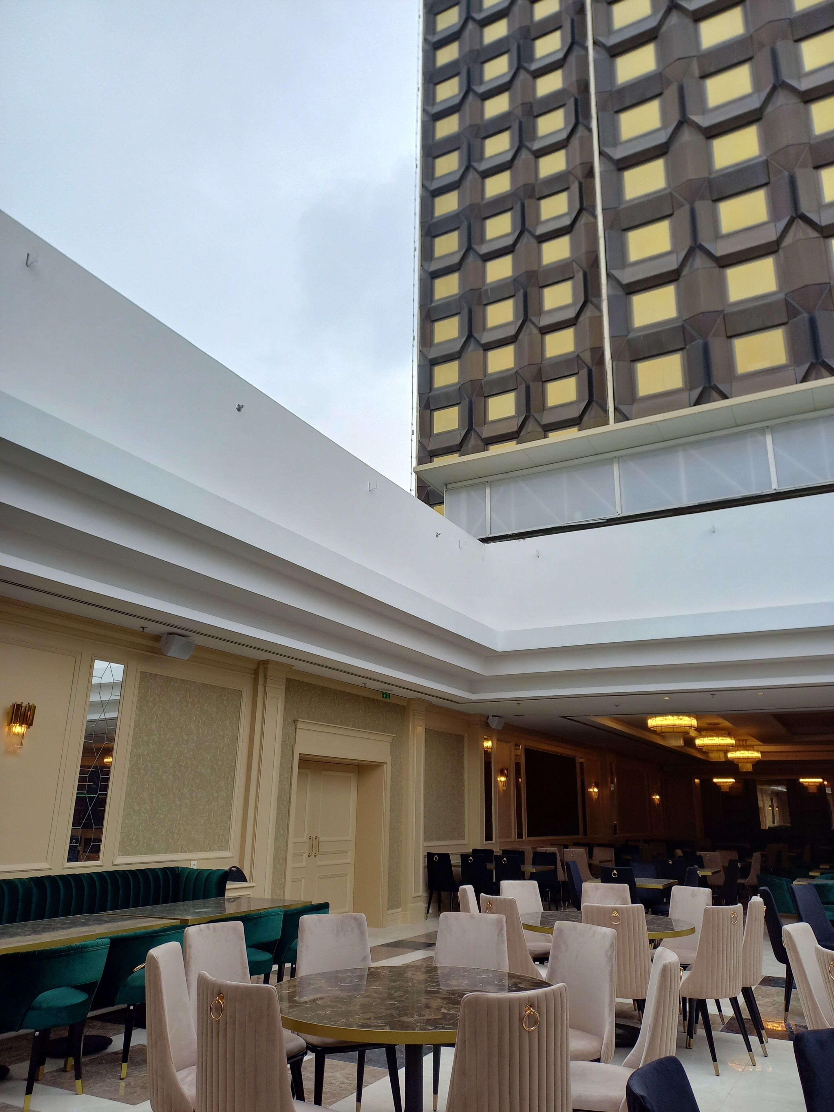 Photo - Astoria Grand Hotel