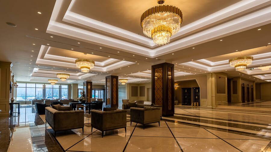 Astoria Grand Hotel
