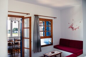 TV - Villa Moonlight (Naxos)
