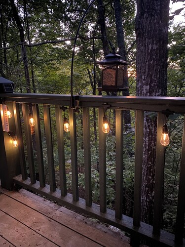 Private, peaceful mountain cabin in the woods with pretty views and sunsets.