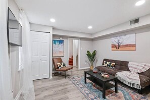 Smart TV, fireplace, offices
