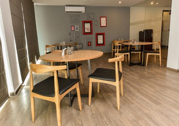 Desayuno buffet incluido todos los días