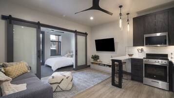 1 camera, Wi-Fi, lenzuola