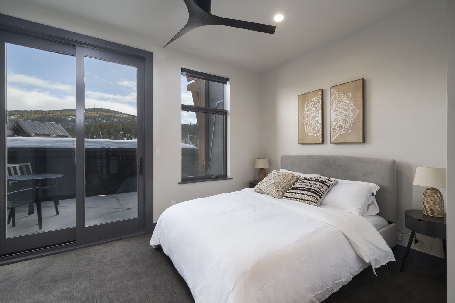 New! Park Ave Flat 12, Brand new Luxury Condo, Minutes to Everything!