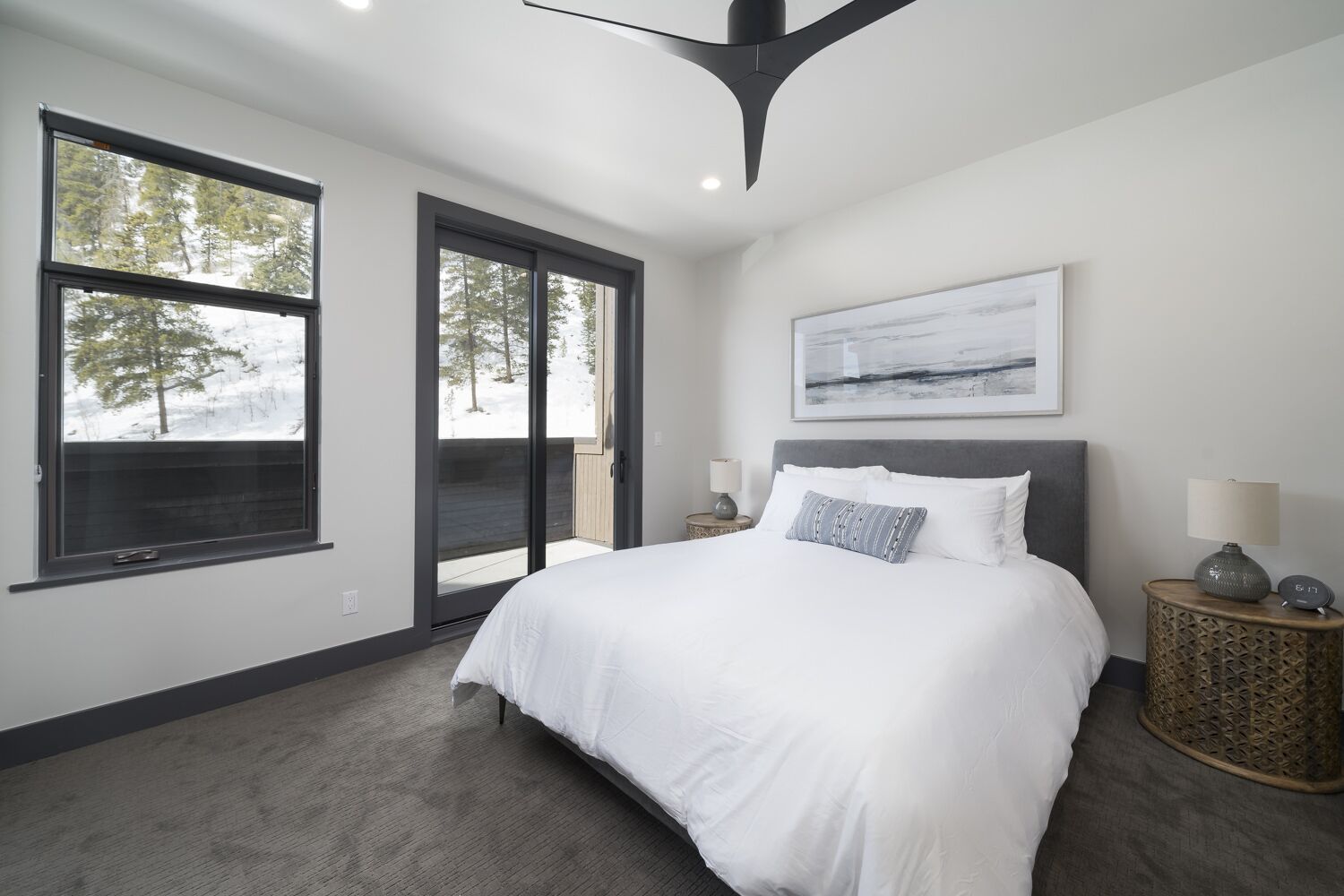 New! Park Ave Flat 15, Brand new Luxury Condo, Minutes to Everything!