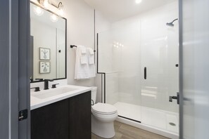 Shower, towels