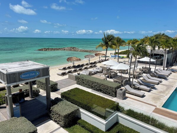 Beach - Luxury beach view & Marina view Condo at Palm Cay (Nassau)