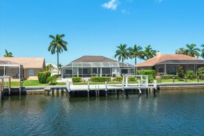 Exterior - Coastal Canal Home 2 King Beds, Pool, & Kayaks! (Marco island)