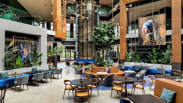 3 bares o lounges, bar en la azotea, lounge en el lobby