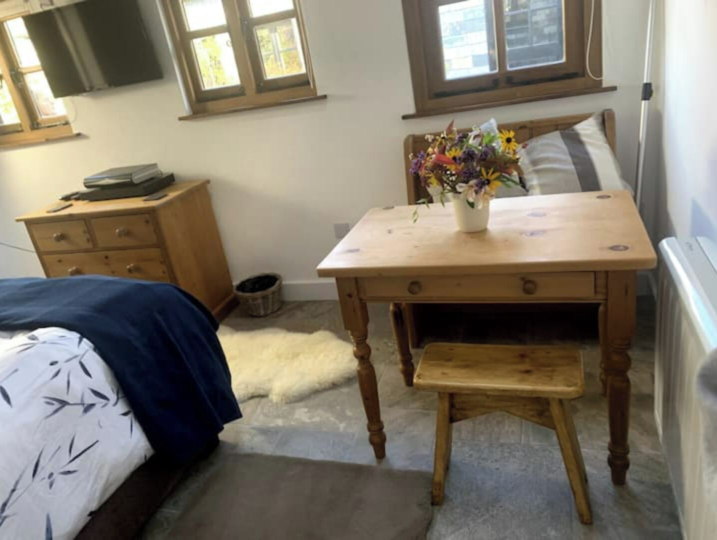 1 bedroom, WiFi, bed sheets