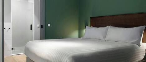 King Studio Apartment