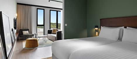 Twin Studio Apartment | Coffres-forts dans les chambres, bureau