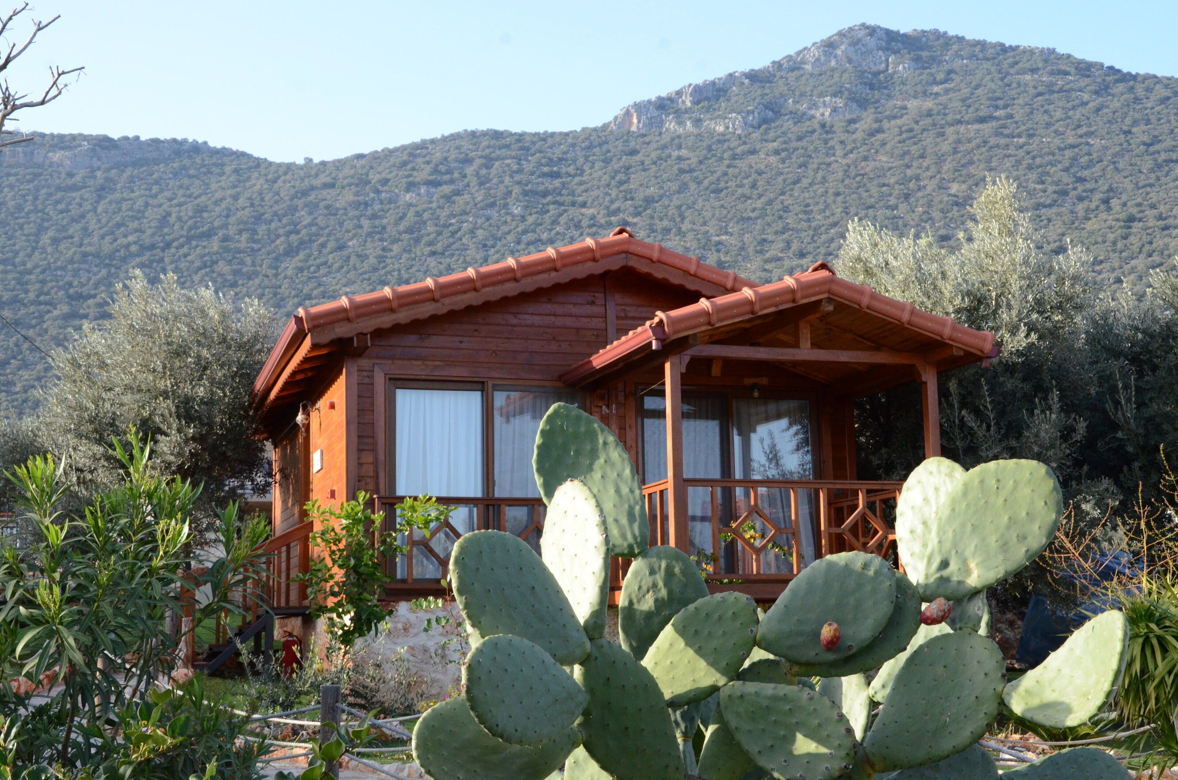 Minibar, soundproofing