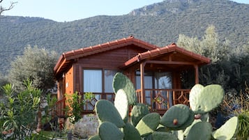 Minibar, soundproofing