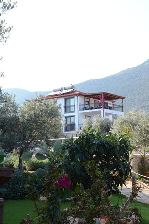 Terrace/patio - Doganin Ruhu Hotel & Bungalow (Kas)