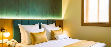 Camas con efecto memoria, minibar y escritorio