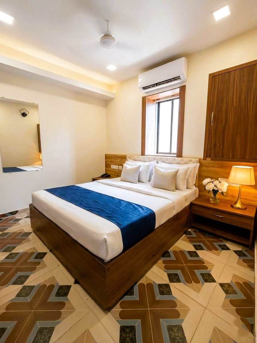 Betten mit Memory-Foam-Matratzen, Minibar, Schreibtisch