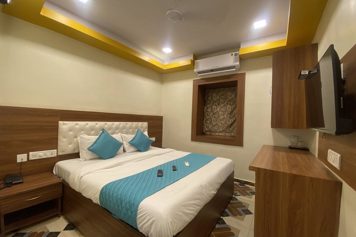 Deluxe Room | Memory foam beds, desk, soundproofing, free WiFi