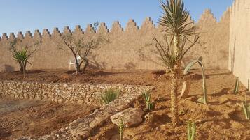 Enceinte de lâhĂ©bergement