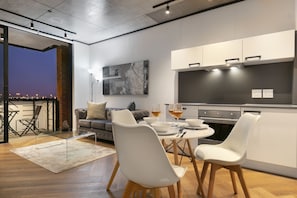 Living area - Bridgewater One 605 (Cape Town)
