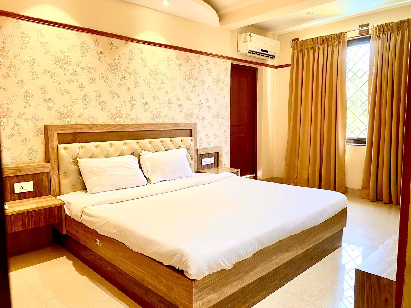 Evoke Suites Sunrise North Goa