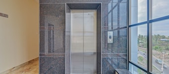 Treebo Everest Residency Tidel Park