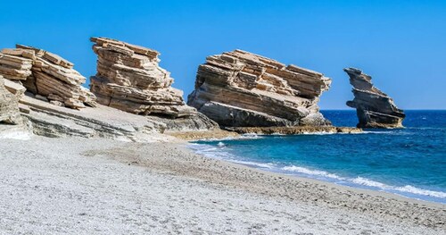 Paterakis Studio's Triopetra