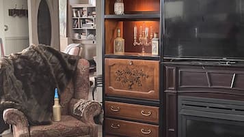 Smart TV, fireplace, printers