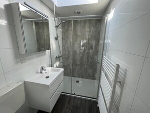 Bruser, Toiletpapir