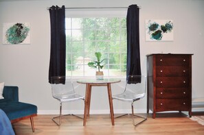 Interior - Peaceful Poolside Guesthouse just off I75 (Valdosta)