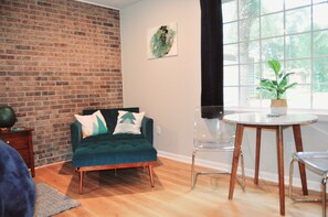 Smart TV - Peaceful Poolside Guesthouse just off I75 (Valdosta)