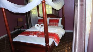 1 bedroom, bed sheets