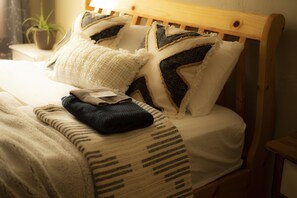 Basic Room 9 | Literie de qualité supérieure, couette en duvet d'oie