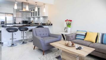 Télévision, lecteur de DVD, espaces bureaux