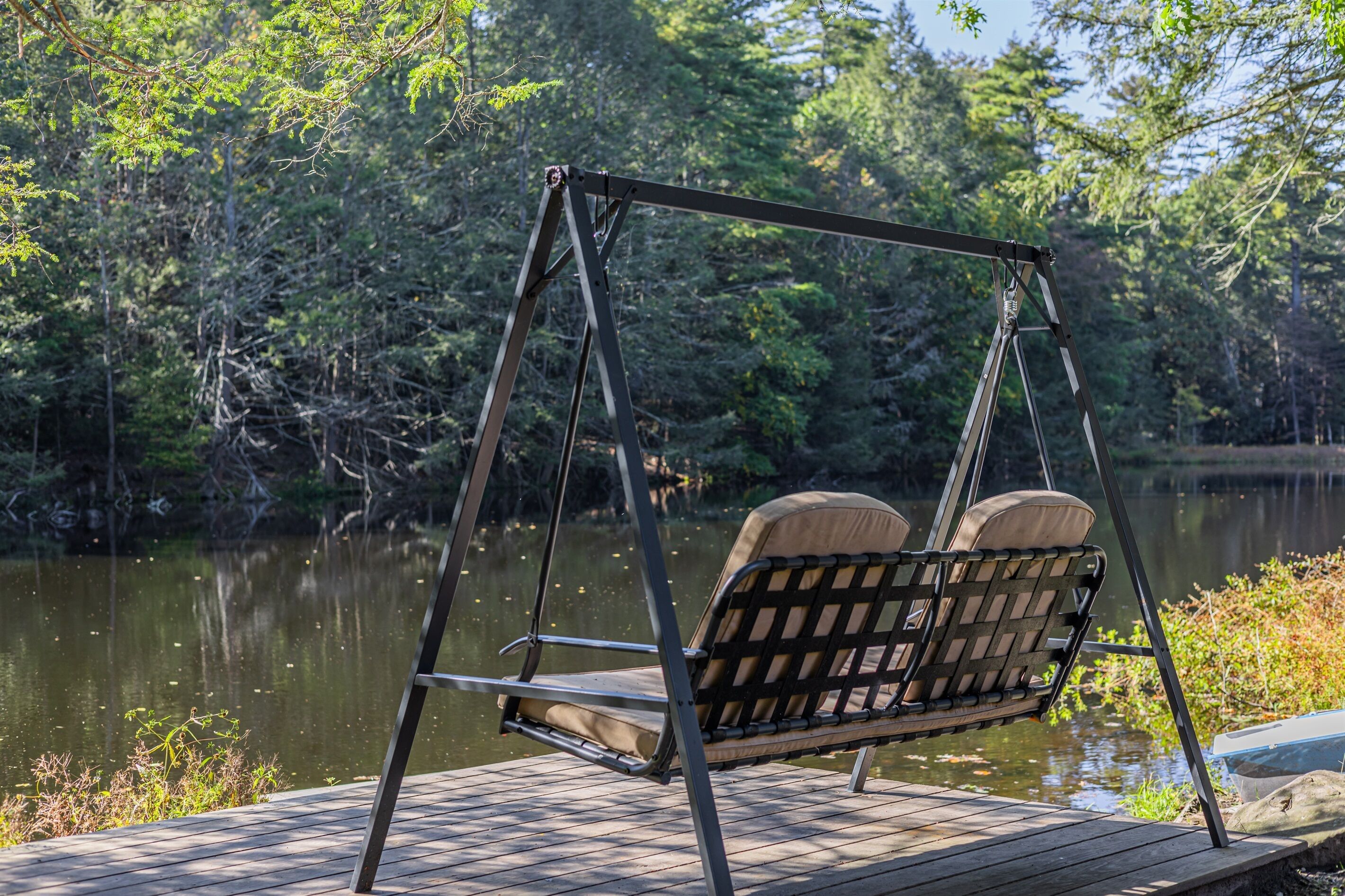 Gorgeous lake front with tranquil setting