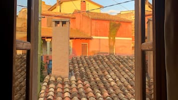 Interni